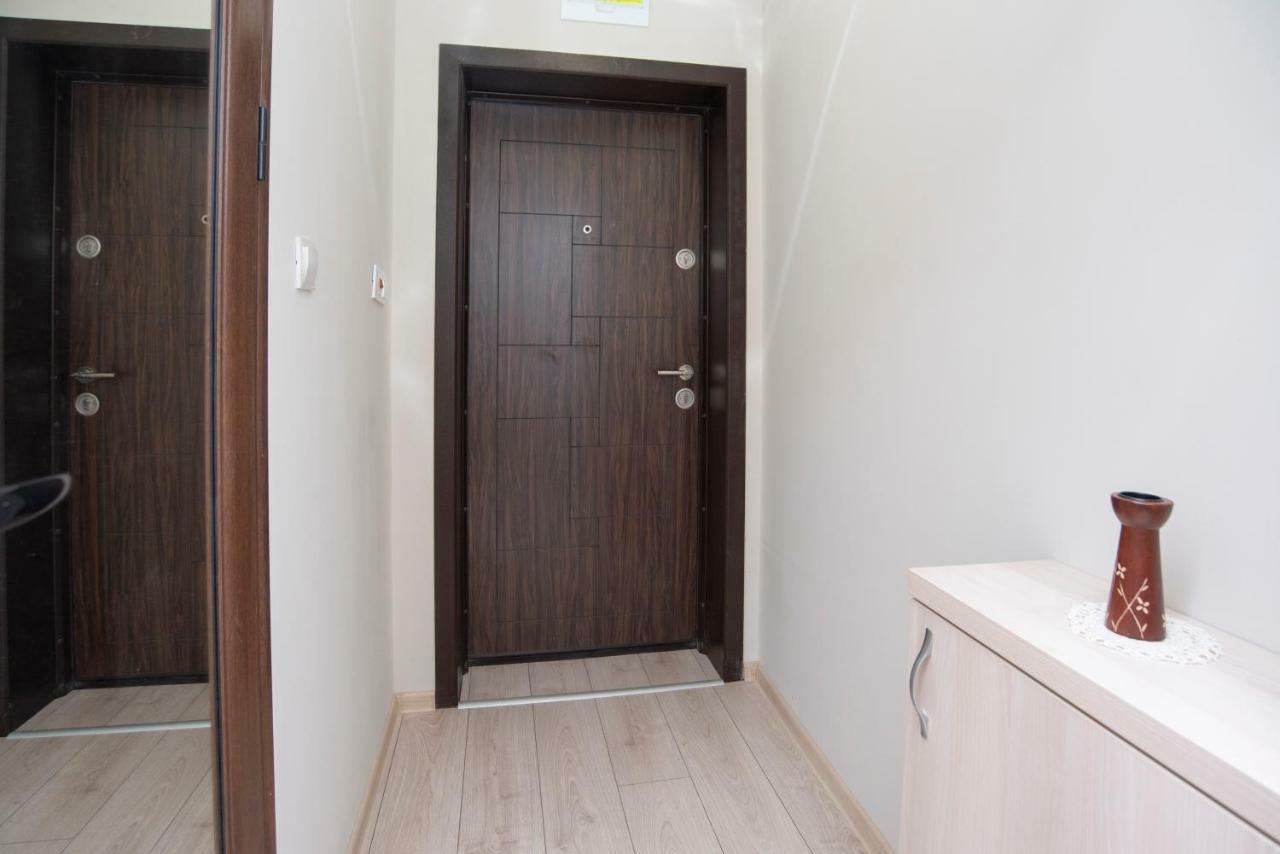 Lynn'S Oasis-Ocean Touch In Core Downtown Appartement Burgas Stad Buitenkant foto